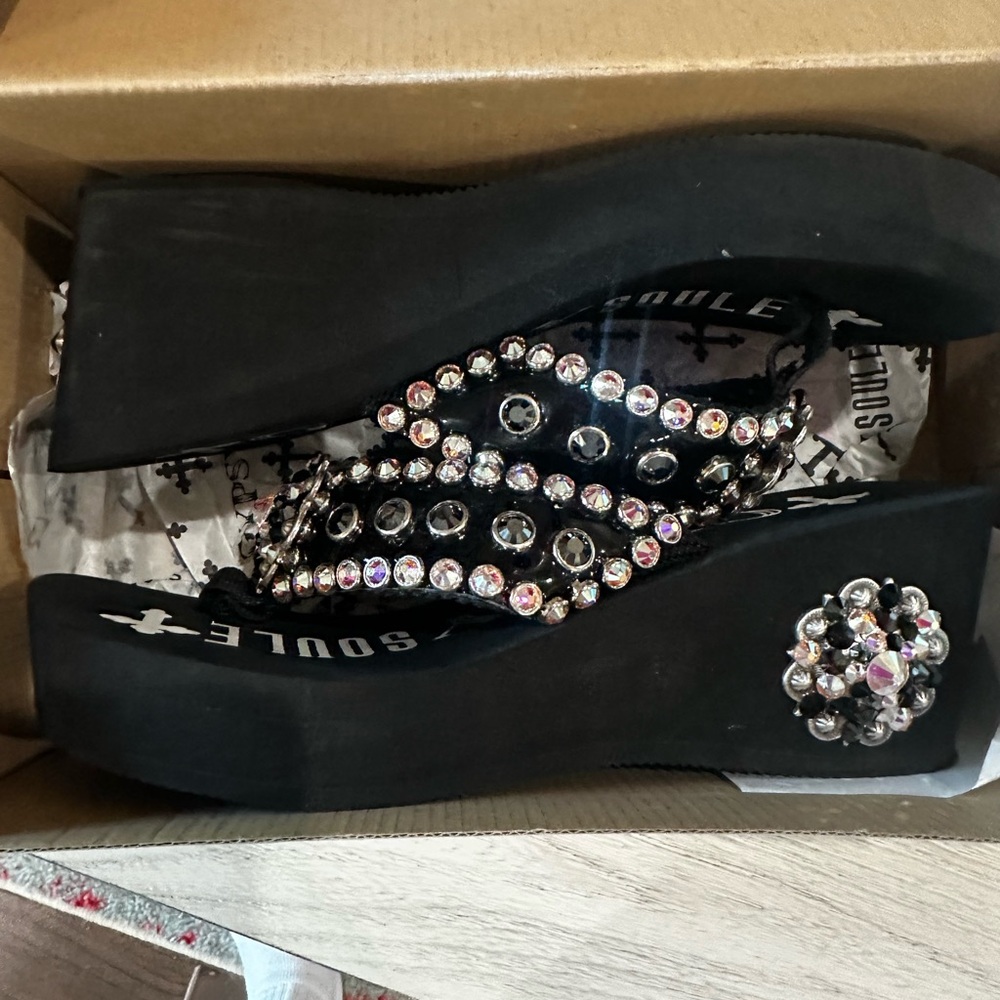 Black Jeweled Platform Sandals - Women - Picture 2 of 6